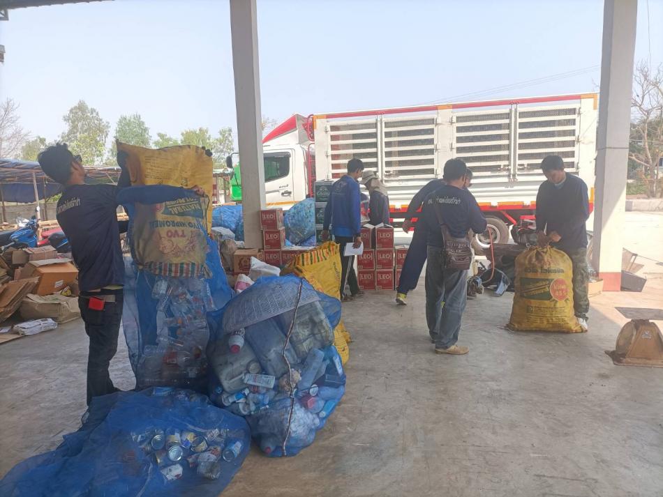 กิจกรรมขับเคลื่อนธนาคารขยะรีไซเคิล ทต.พังโคนศรีจำปา